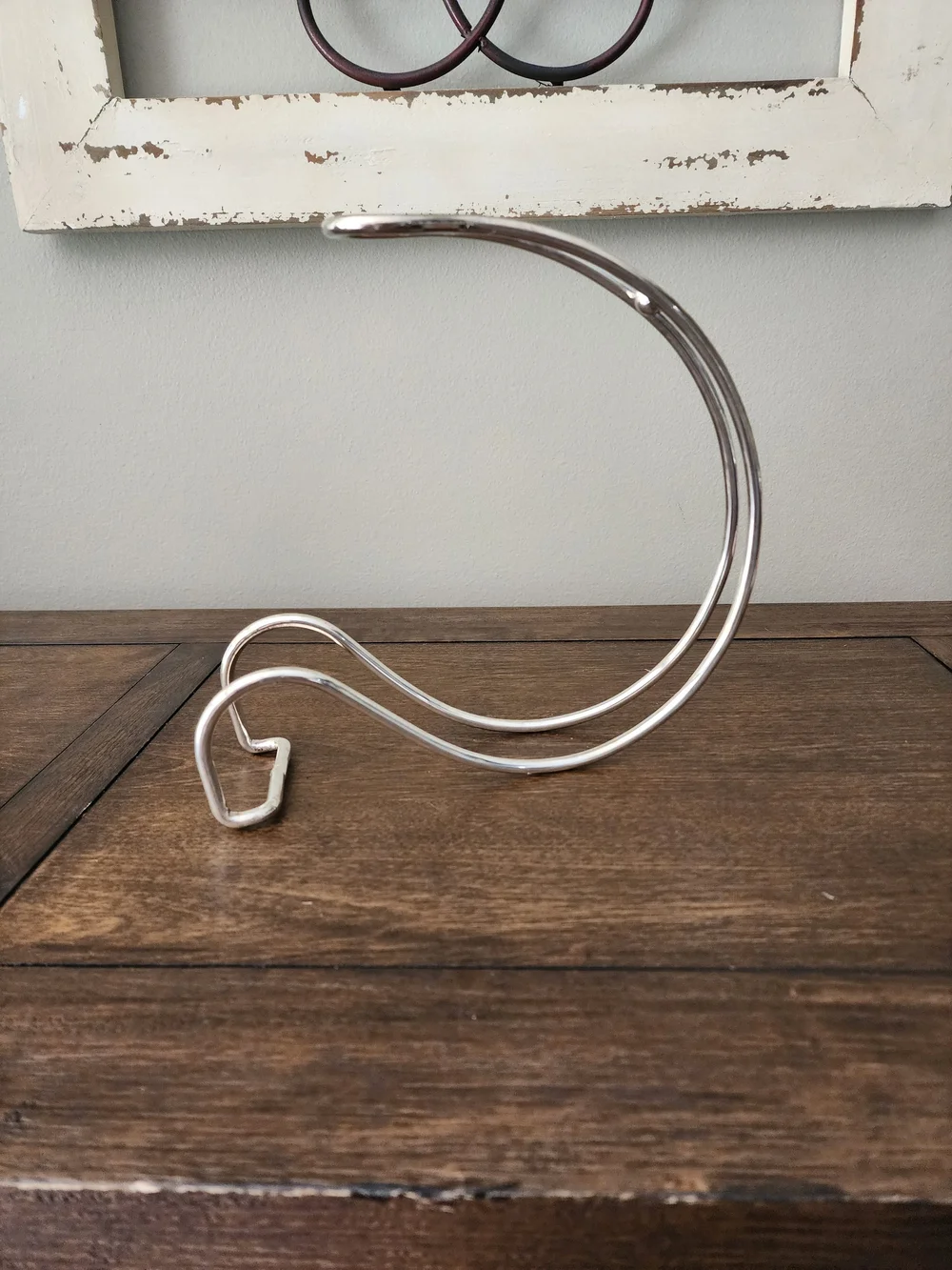 Sterling Silver Plated Wine Bottle Caddy Holder - Modern Metal Stand